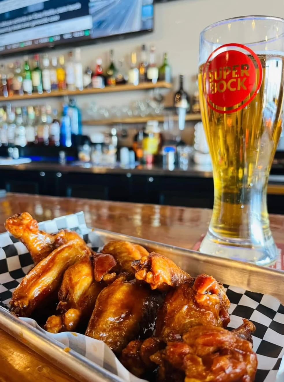 Wings with Super Bock